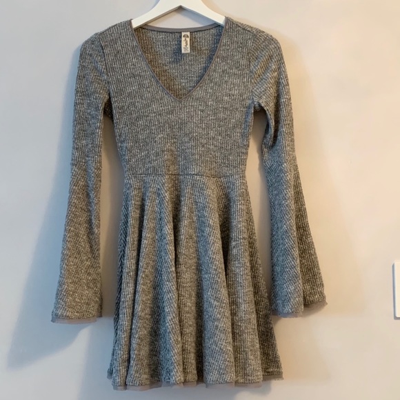 American Rag Dresses & Skirts - American Rag Bell Sleeve Dress
